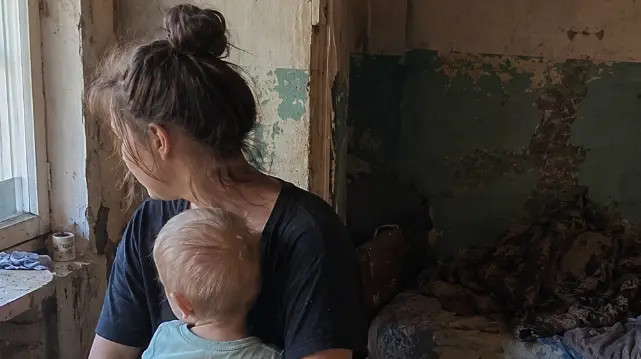 Вологжанку лишили родительских прав