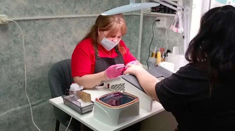 Жительница Кич-Городка открыла маникюрный кабинет благодаря господдержке