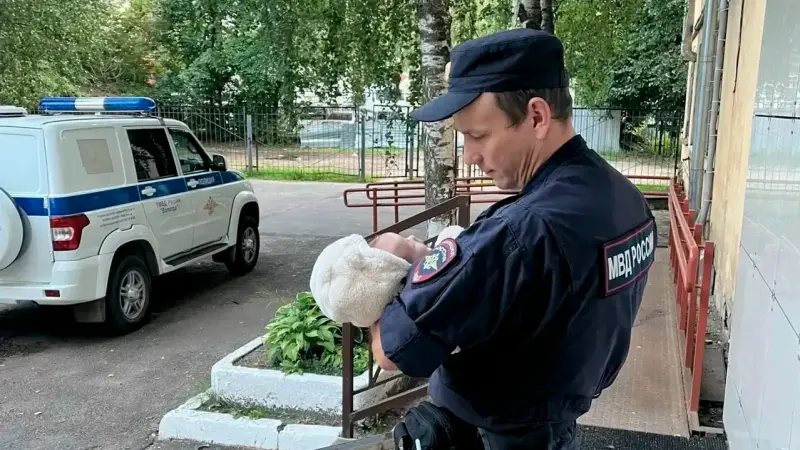 В Вологде у пьяной матери забрали месячного малыша