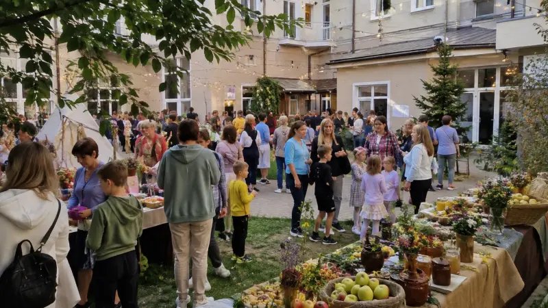 Вологжан приглашают на медово-яблочный спас