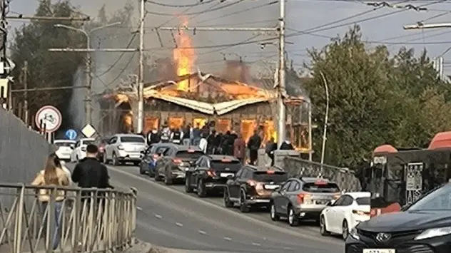 Сгорел дом на Чернышевского, 2